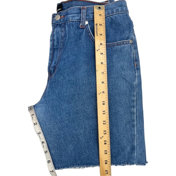 Vintage 90s Denim Shorts Cut Off Blue Red Heart Breaker Embroidered Size 13 - Picture 9 of 12